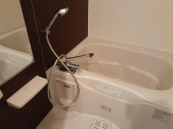 ゆったり過ごせるお風呂です