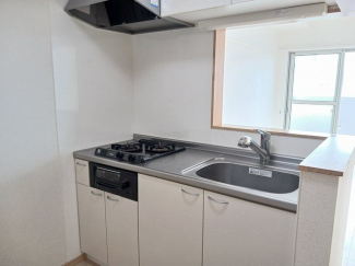 キッチンでお料理をお楽しみください