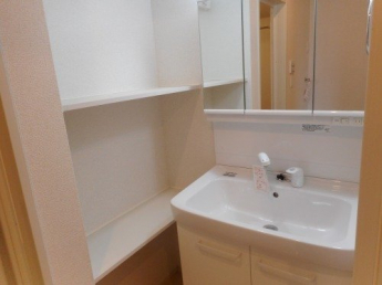 コンパクトで使いやすい洗面所