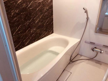 日々の疲れを癒すお風呂付です