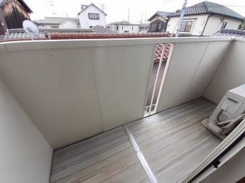 陽当たり良好なバルコニーです