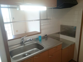 コンパクトなキッチンで掃除もラクラク