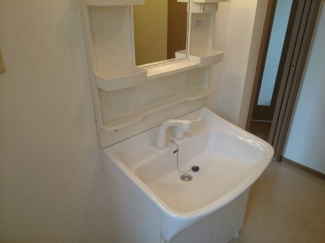 スペースが確保できる洗面所です
