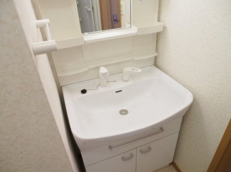 スペースが確保できる洗面所です