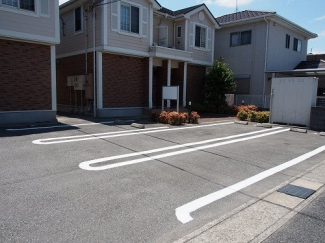 駐車場に車を止められます