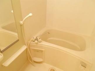 ゆったり過ごせるお風呂です