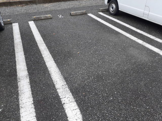 車をお持ちの方に嬉しい駐車場付きの物件です