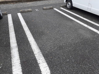 車をお持ちの方に嬉しい駐車場付きの物件です