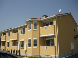 落ち着いた雰囲気の外観です