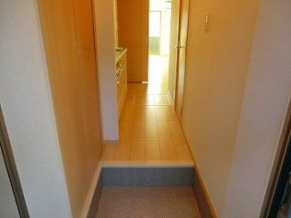 シンプルで使いやすい玄関です