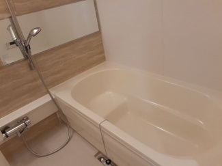 コンパクトで使いやすいお風呂です