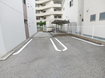 駐車スペースもあります