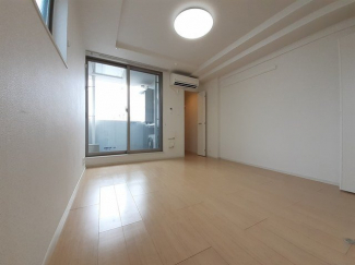 明るい室内です