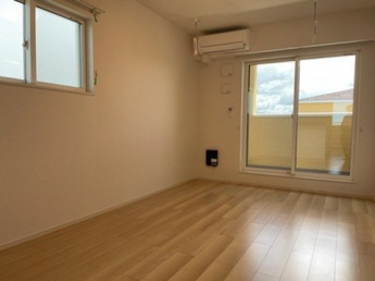 こちらのリビングで趣味の時間をお楽しみください