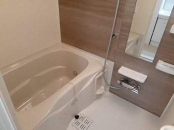 日々の疲れを癒すお風呂付です