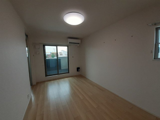 こちらのリビングで趣味の時間をお楽しみください