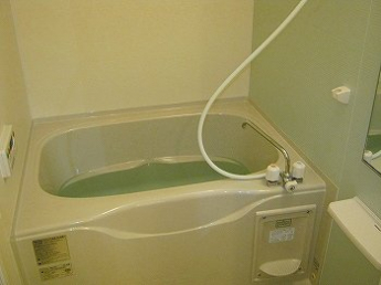 ゆったり過ごせるお風呂です