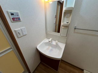 洗髪洗面化粧台