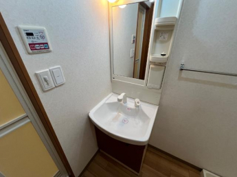 洗髪洗面化粧台