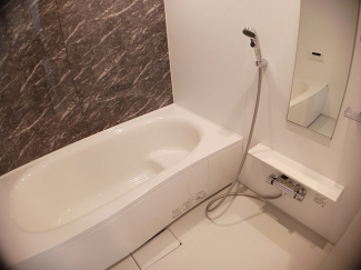 落ち着いた空間のお風呂です