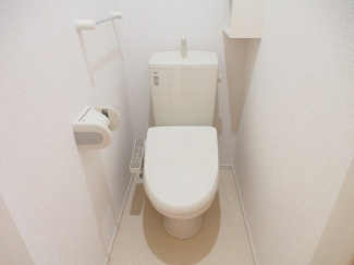 ゆったりとした空間のトイレです