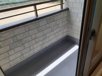 外からの目が気にならないバルコニーで洗濯物が干せます