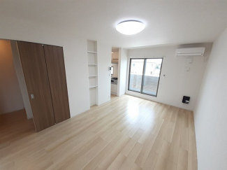 こちらのリビングで趣味の時間をお楽しみください