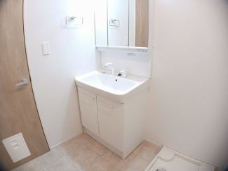 忙しい朝には欠かせない洗面所です