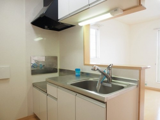 コンパクトなキッチンで掃除もラクラク