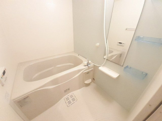 ゆったり過ごせるお風呂です