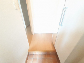 毎日通る玄関はこちらです