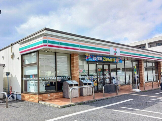 セブンイレブンまで1100m