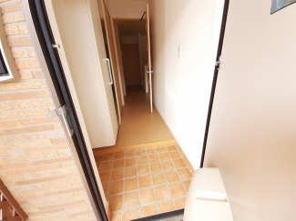 ゆったりとした玄関です