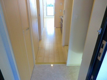 シンプルで使いやすい玄関です