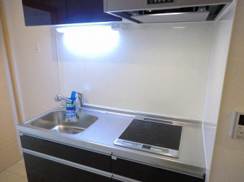 コンパクトなキッチンで掃除もラクラク