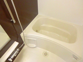 ゆったり過ごせるお風呂です