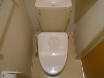 シンプルで使いやすいトイレです