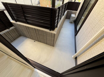 【バルコニー】