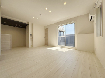 【居間・リビング】