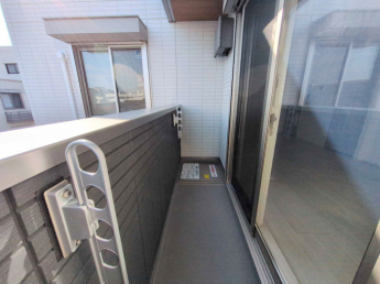 【バルコニー】