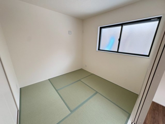 落ち着いた雰囲気の和室付きです