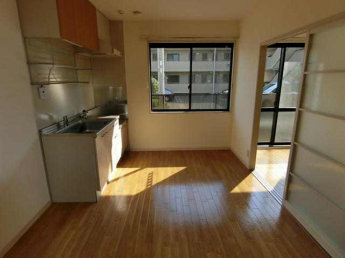 西宮市下大市西町のアパートの画像