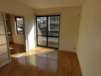 西宮市下大市西町のアパートの画像