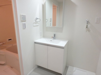 忙しい朝には欠かせない洗面所です