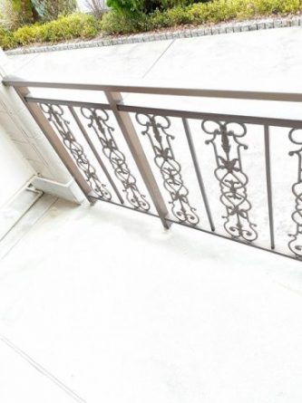 【バルコニー】