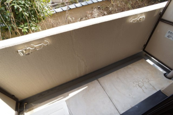 【バルコニー】