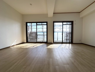 【居間・リビング】