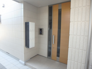 【エントランス】