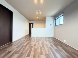 【居間・リビング】