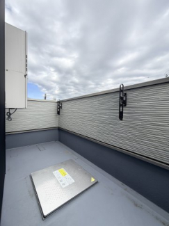 【バルコニー】